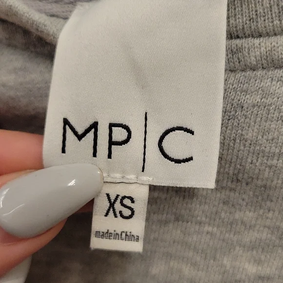 Sweater - Picture 2 of 3